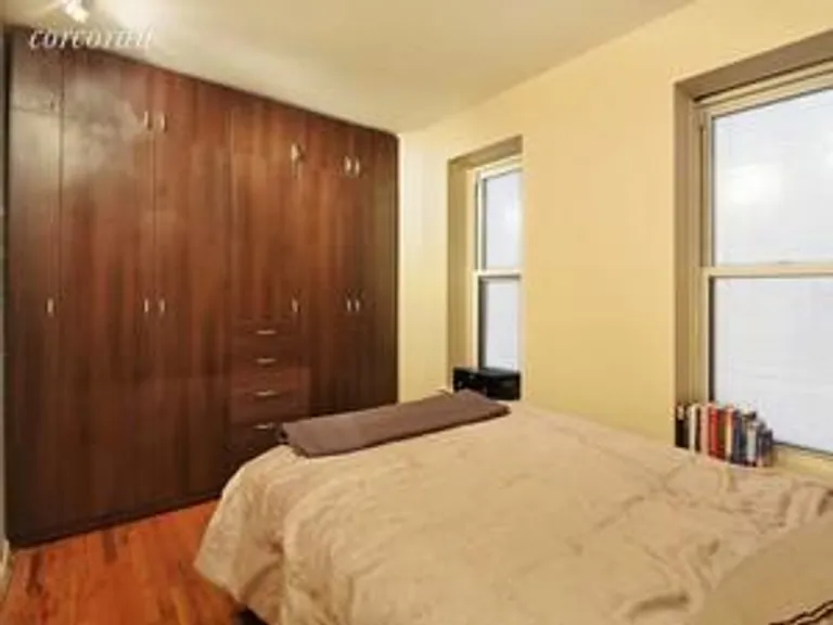 New York City Real Estate | View 210 East 21st Street, 1A | room 1 | View 2