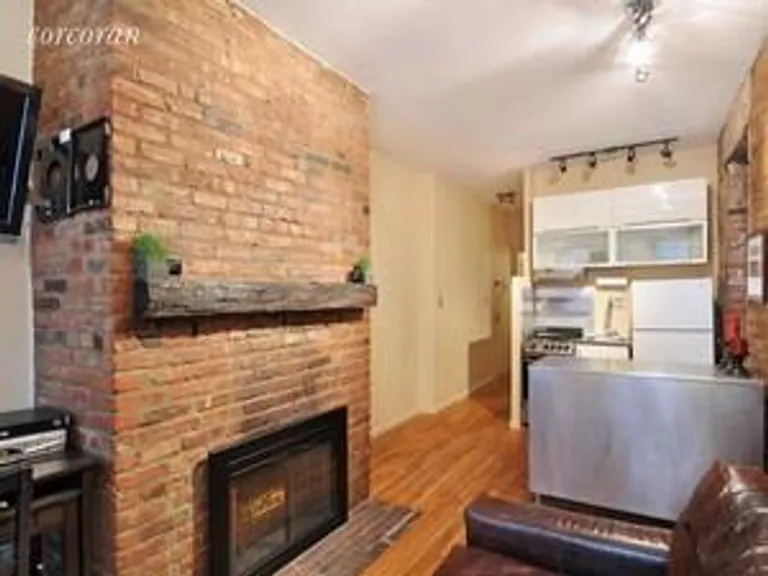New York City Real Estate | View 210 East 21st Street, 1A | room 3 | View 4