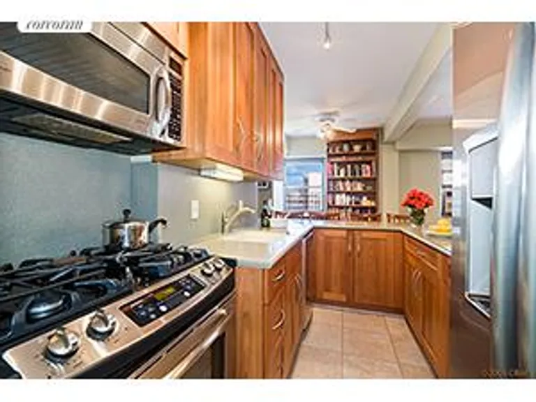 New York City Real Estate | View 225 Adams Street, 9G | room 1 | View 2
