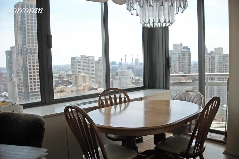 New York City Real Estate | View 300 East 85th Street, 2805 | room 2 | View 3