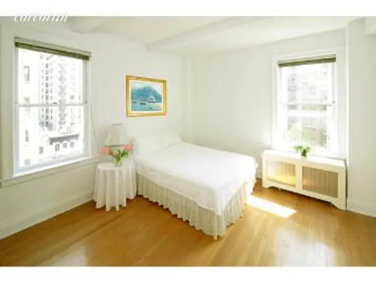 New York City Real Estate | View 320 Riverside Drive, 11H | room 1 | View 2