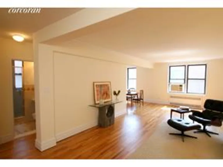 New York City Real Estate | View 30 East 9th Street, 6NN | 1 Bed, 1 Bath | View 1