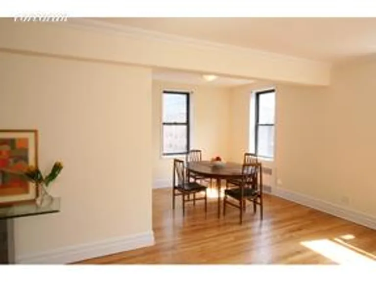 New York City Real Estate | View 30 East 9th Street, 6NN | room 2 | View 3