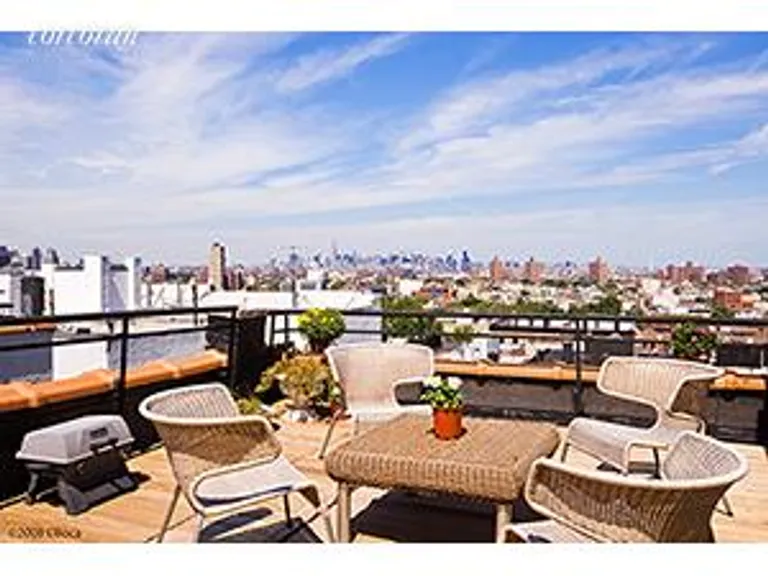New York City Real Estate | View 115 Eastern Parkway, 6B | 2 Beds, 1 Bath | View 1