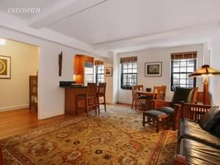 New York City Real Estate | View 102 East 22nd Street, 9H | 2 Beds, 1 Bath | View 1
