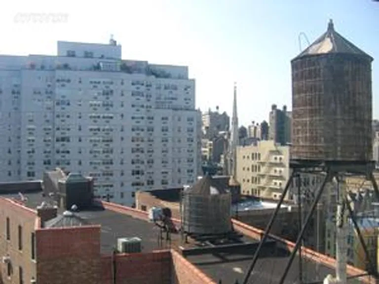 New York City Real Estate | View 115 East 9th Street, 16A | room 1 | View 2