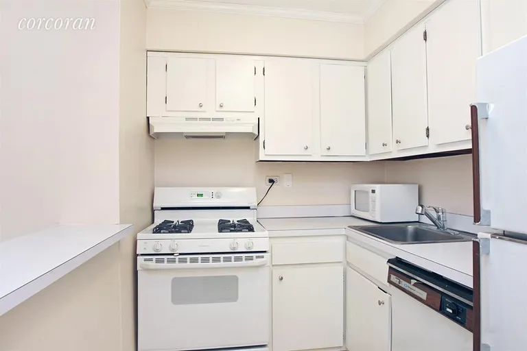 New York City Real Estate | View 340 East 93rd Street, 15C | Kitchen | View 2