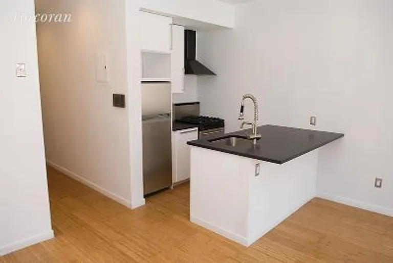 New York City Real Estate | View 550 Grand Street, 2N | room 1 | View 2