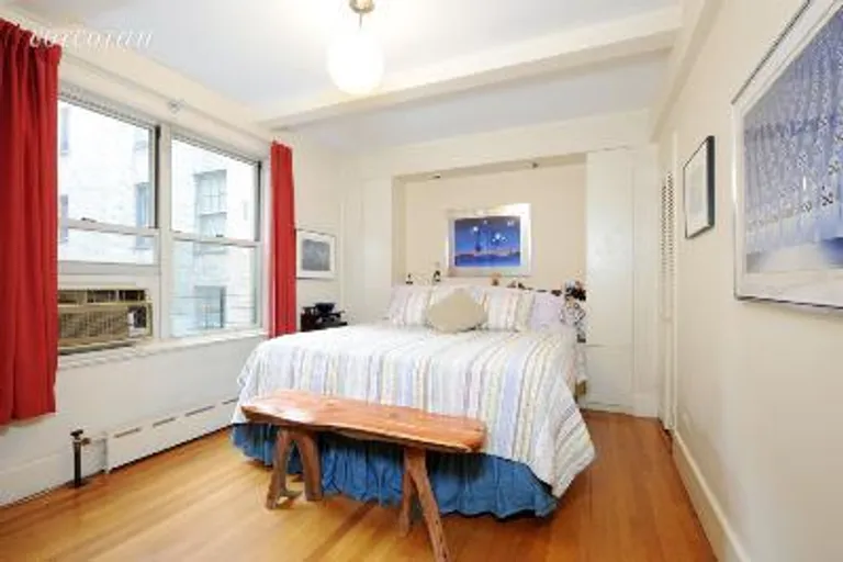 New York City Real Estate | View 60 Gramercy Park North, 8KL | room 1 | View 2