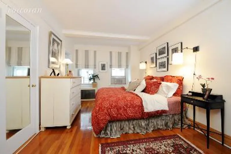 New York City Real Estate | View 60 Gramercy Park North, 8KL | room 2 | View 3