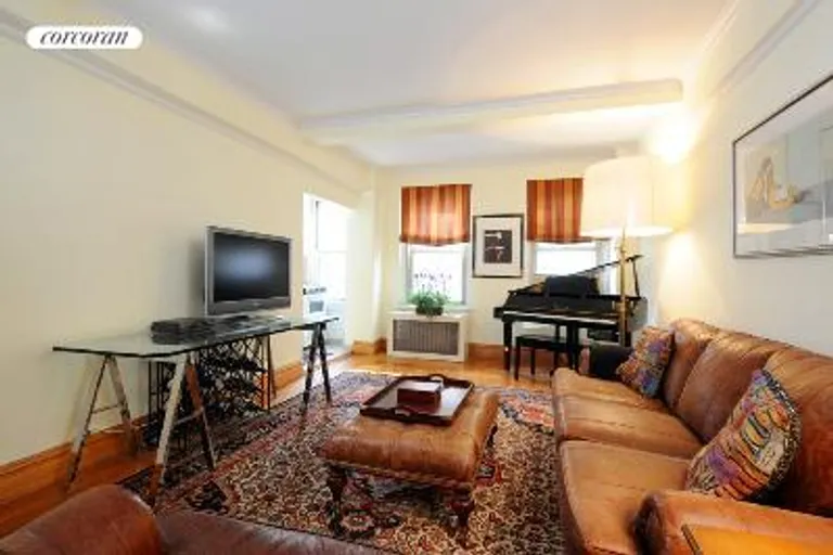 New York City Real Estate | View 60 Gramercy Park North, 8KL | room 4 | View 5