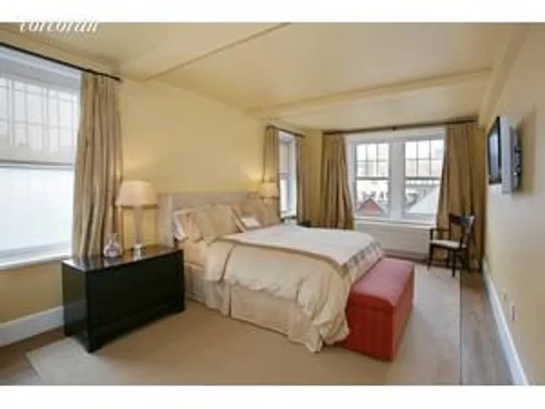New York City Real Estate | View 27 West 72nd Street, 710 | Master Bedroom | View 3