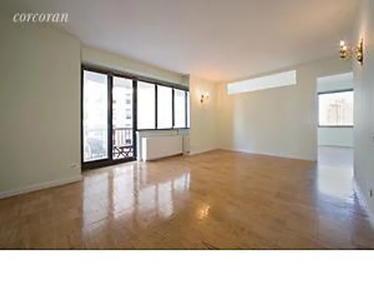 New York City Real Estate | View 45 East 25th Street, 26B | room 2 | View 3