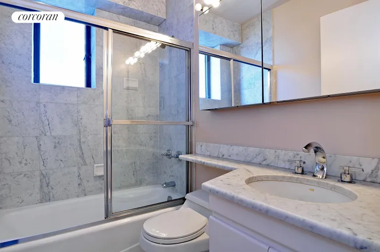 New York City Real Estate | View 45 East 25th Street, 32A | Bathroom | View 12