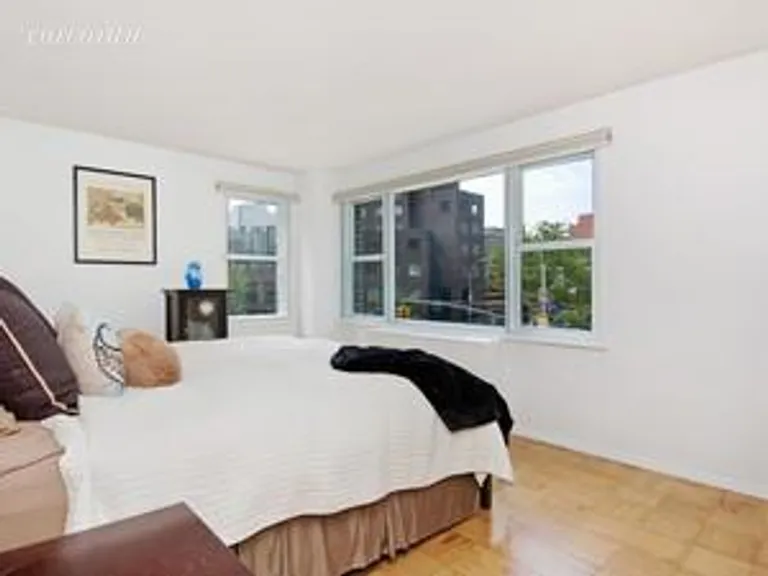 New York City Real Estate | View 115 East 9th Street, 3C | room 4 | View 5