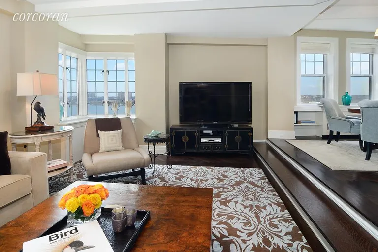 New York City Real Estate | View 22 Riverside Drive, 14AB | room 4 | View 5