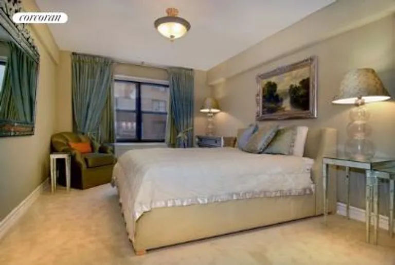 New York City Real Estate | View 140 East 56th Street, 3H | room 3 | View 4