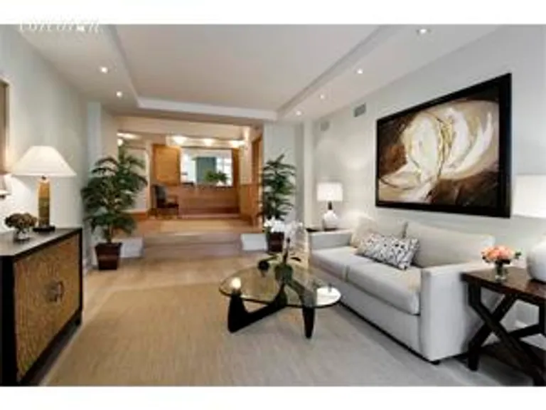 New York City Real Estate | View 25 Central Park West, 14HI | room 1 | View 2