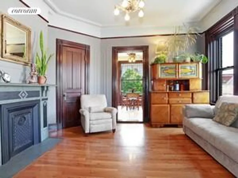 New York City Real Estate | View 30 Willow Street, 4 | 1.5 Beds, 1 Bath | View 1
