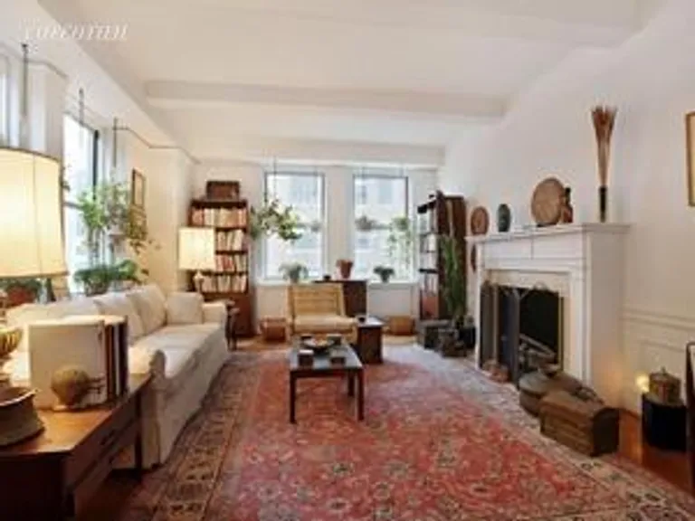 New York City Real Estate | View 1215 Fifth Avenue, 9A | 2 Beds, 1 Bath | View 1