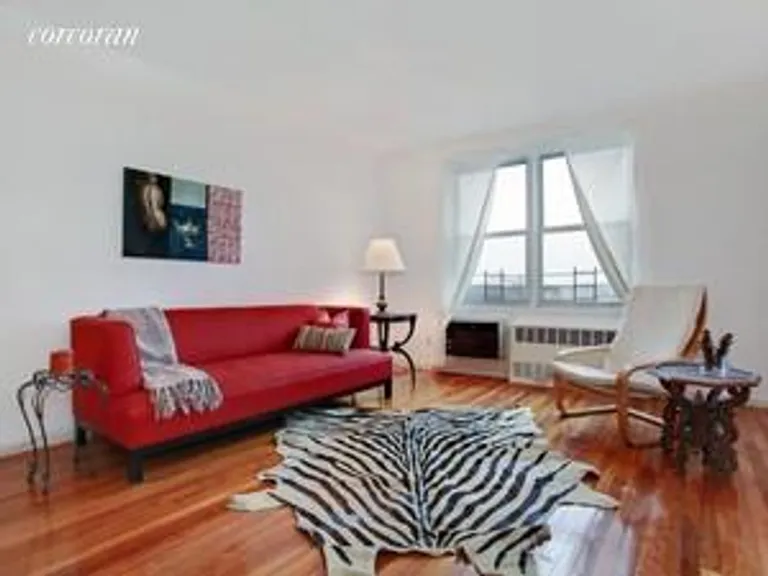New York City Real Estate | View 616 East 18th Street, 6B | 2 Beds, 1 Bath | View 1