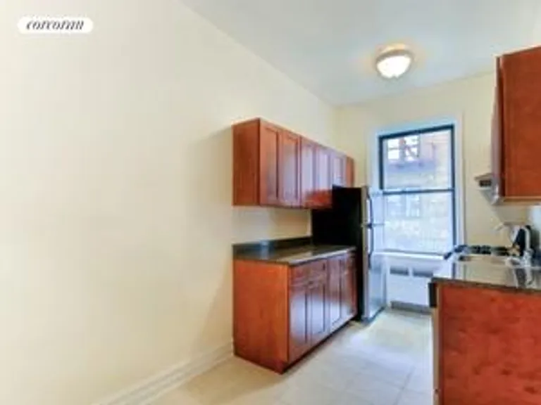 New York City Real Estate | View 70 Lenox Road, 1H | Comfortable Dining | View 2