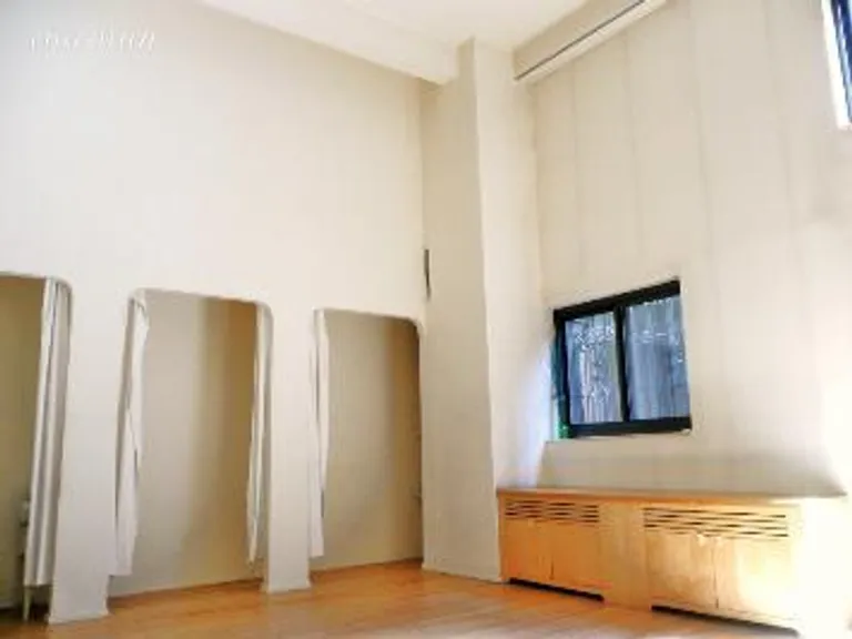 New York City Real Estate | View 148 West 23rd Street, 1E | room 1 | View 2
