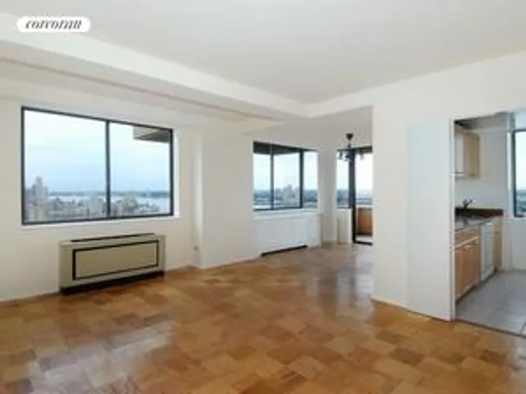New York City Real Estate | View 275 West 96th Street, PHE | 3 Beds, 3 Baths | View 1