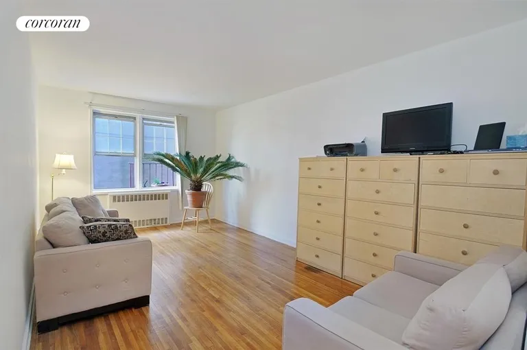New York City Real Estate | View 1125 Lorimer Street, 3B | Living Room | View 6