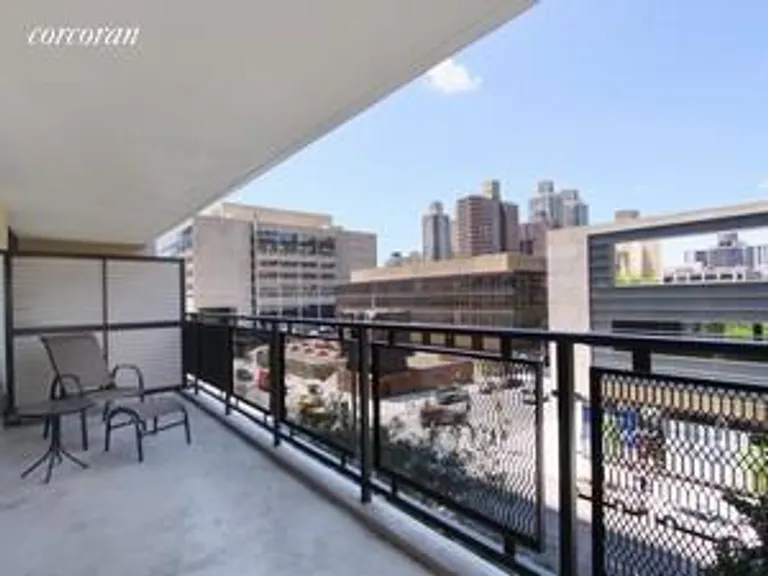 New York City Real Estate | View 165 West 66th Street, 5E | room 1 | View 2