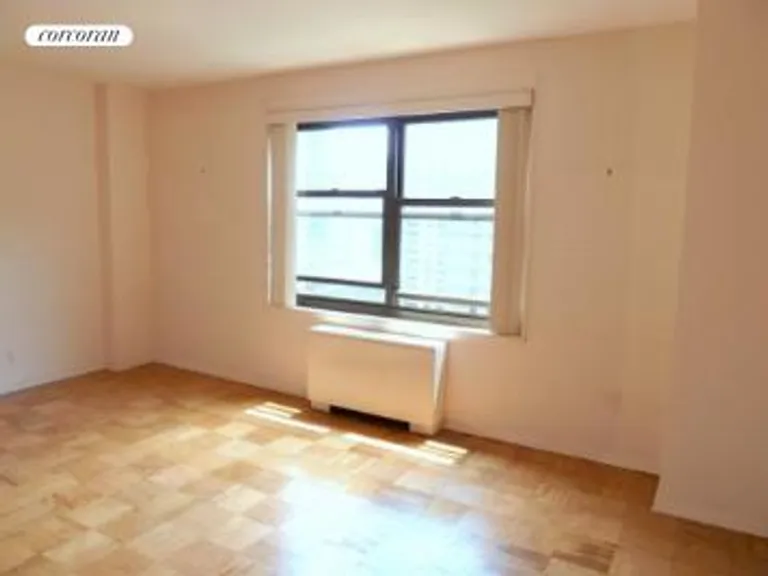 New York City Real Estate | View 180 West End Avenue, 19G | room 3 | View 4