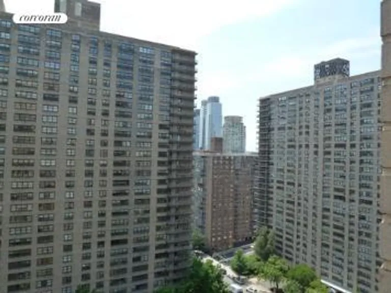 New York City Real Estate | View 180 West End Avenue, 19G | room 4 | View 5