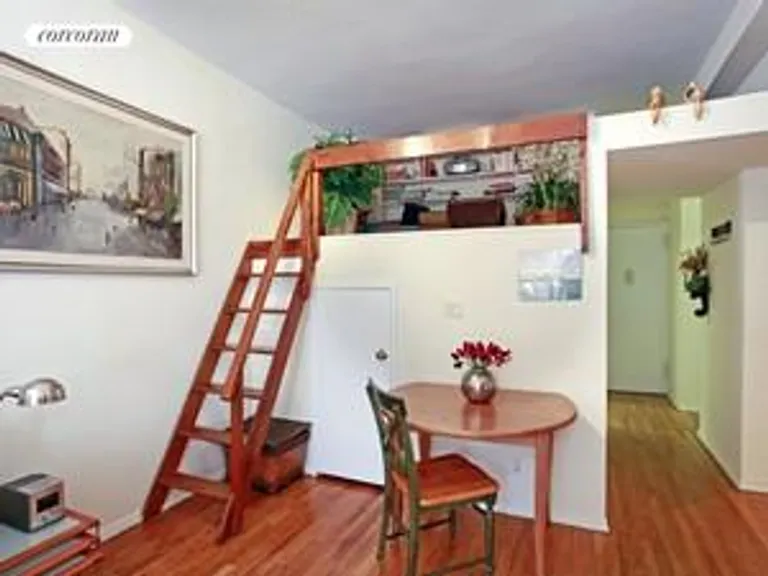 New York City Real Estate | View 23 East 10th Street, 704 | room 3 | View 4