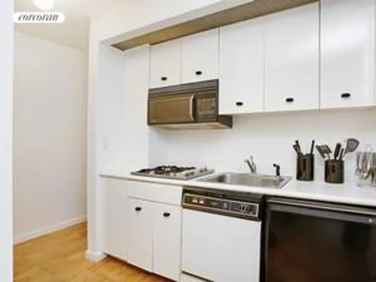 New York City Real Estate | View 45 East 25th Street, 15D | room 3 | View 4