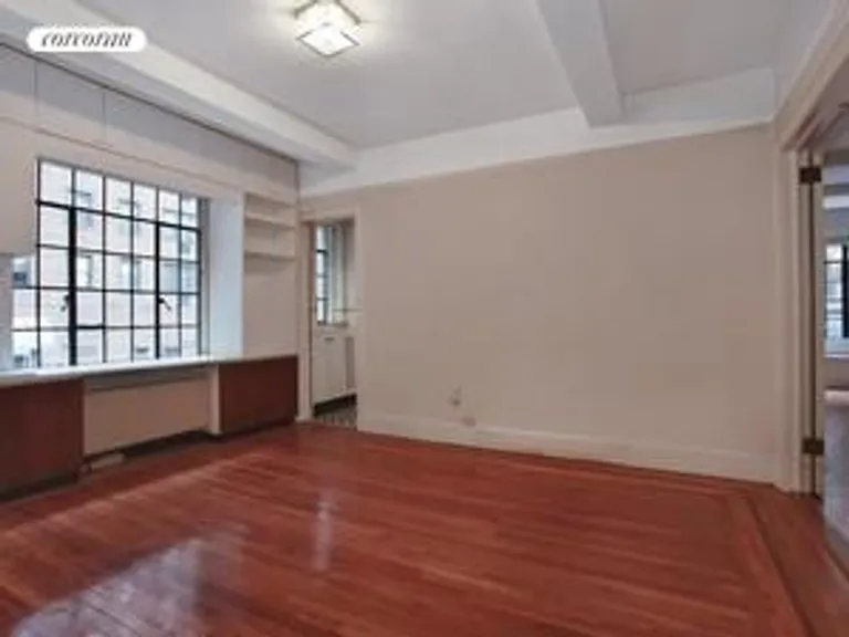 New York City Real Estate | View 40-50 East 10th Street, 2B | room 4 | View 5