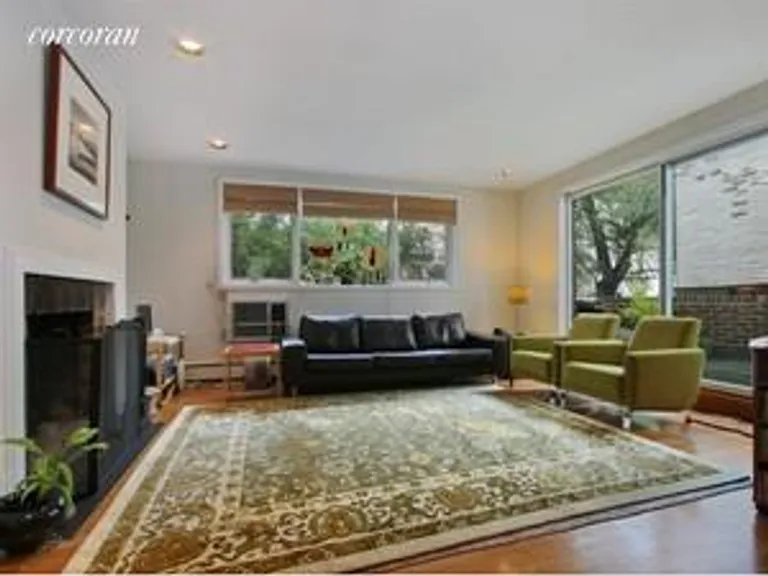 New York City Real Estate | View 9 Monroe Place, 3 | 2 Beds, 1 Bath | View 1