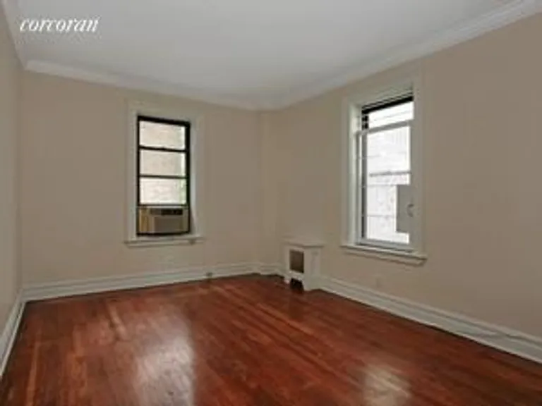 New York City Real Estate | View 315 East 80th Street, 4E | room 1 | View 2