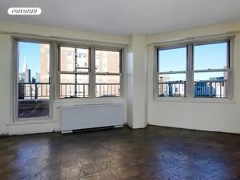 New York City Real Estate | View 305 East 24th Street, 20D | room 3 | View 4