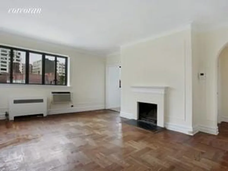 New York City Real Estate | View 210 Sixth Avenue, 6B | 1 Bed, 1 Bath | View 1
