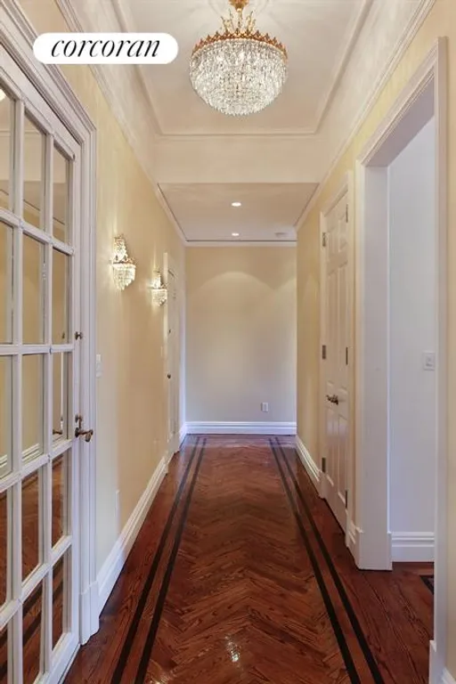 New York City Real Estate | View 390 West End Avenue, 5KN | Hallway | View 4