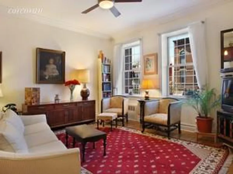 New York City Real Estate | View 207 22nd Street, 2B | 2 Beds, 2 Baths | View 1
