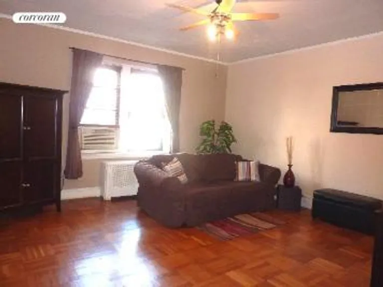 New York City Real Estate | View 854 West 181st Street, 4G | Foyer | View 5