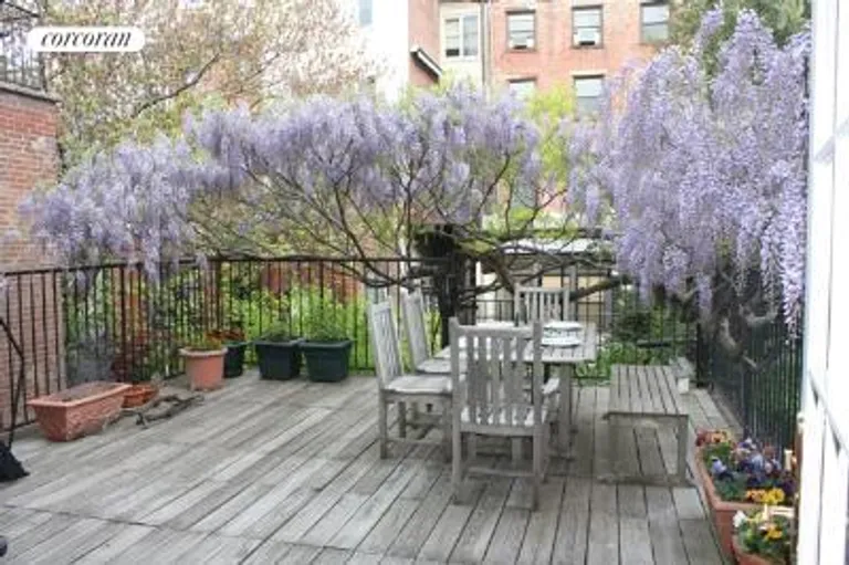 New York City Real Estate | View 13 Garden Place, 2 | Springtime in Brooklyn! | View 5