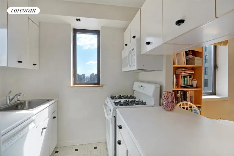 New York City Real Estate | View 45 East 25th Street, 29C | Bright windowed kitchen! | View 3