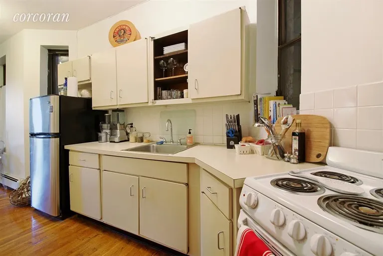 New York City Real Estate | View 195 Garfield Place, 2E | Excellent Kitchen with large countertops | View 2