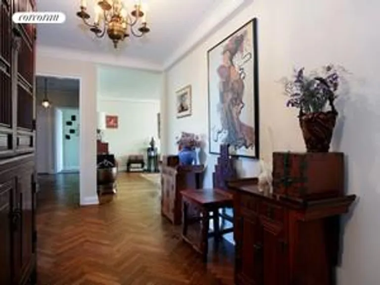 New York City Real Estate | View 140 Riverside Drive, 19K | Entry Foyer | View 4
