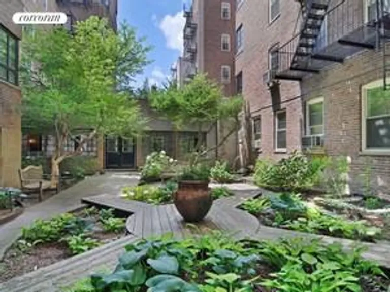 New York City Real Estate | View 140 8th Avenue, 3O | room 2 | View 3