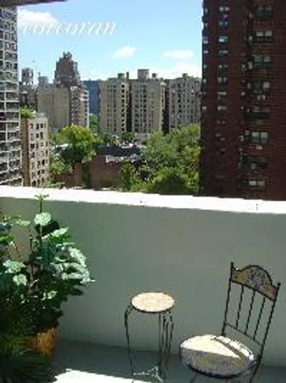 New York City Real Estate | View 100 West 94th Street, 10B | 2 Beds, 1 Bath | View 1