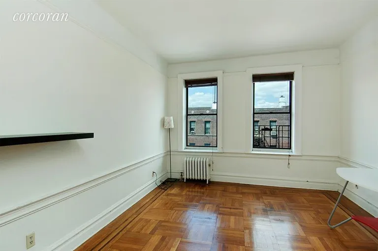 New York City Real Estate | View 77 Eastern Parkway, 4G | Family Room | View 8