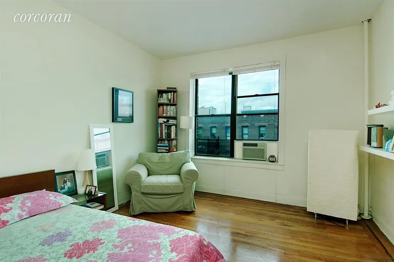 New York City Real Estate | View 77 Eastern Parkway, 4G | Green House | View 9